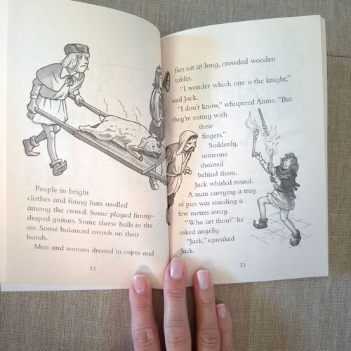 Magic Tree House Castle of Mystery book like new