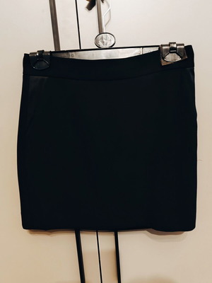Mini skirt Mango like new, black, size S