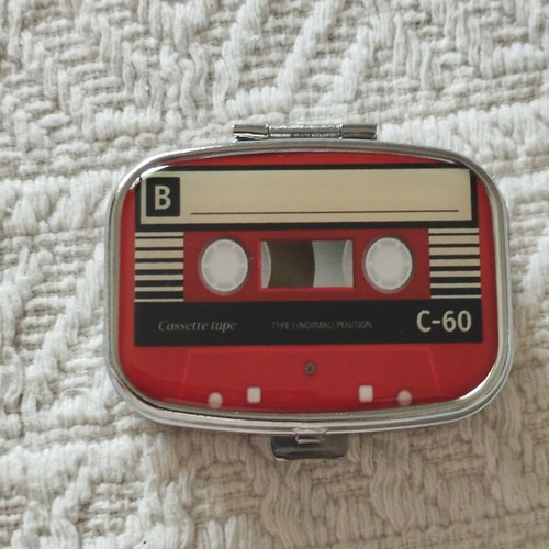 Pillbox metal retro cassette design new