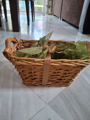 Wicker packaging basket like new for 1 or 2 wines