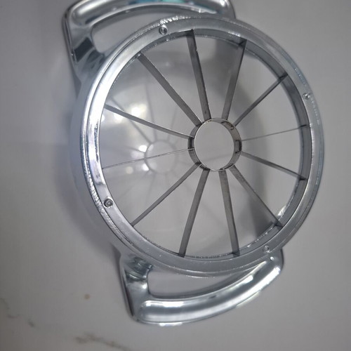 Apple Cutter and Corer 12 Slices like new