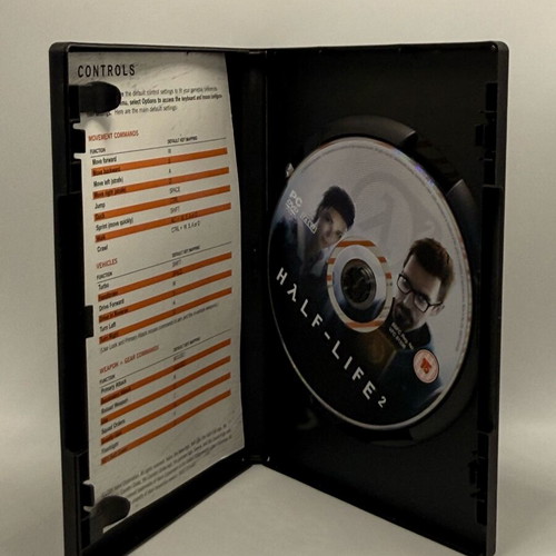 Half Life 2 PC used game, action adventure