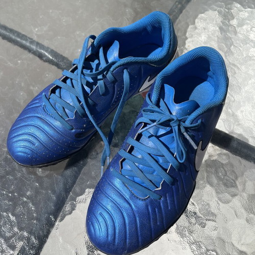 Nike Tiempo Legend 10 Academy TF football shoes, blue, size 38