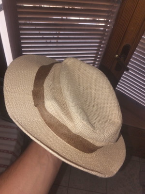 Straw hat in like-new condition, beige and brown, size M