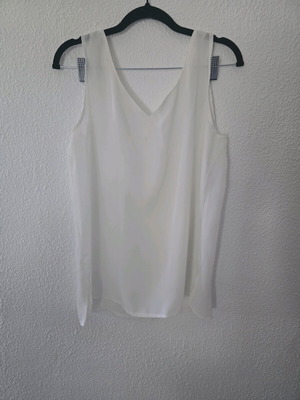 Semi-transparent blouse like new, white milk glass