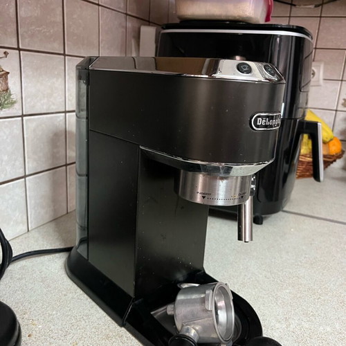 Καφετιέρα Espresso EC685 DeLonghi σαν καινούργιο