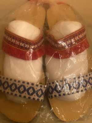 Handmade leather sandals new, size 39, beige