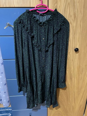 Zara dress like new, size L