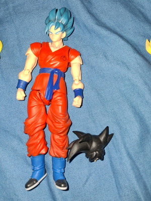 Dragon Ball figure Goku Super Sayan like new with box