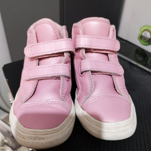 Converse pink boots used, size 26 girls