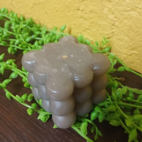Candle new with glitter accents, non-vegetal