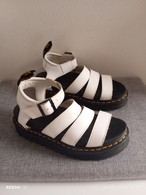 Dr. Martens Blaire sandals like new, size 37, black and white