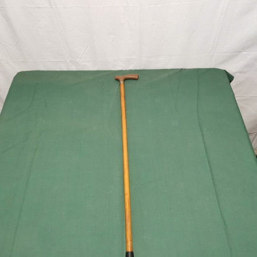 Walking cane light brown used