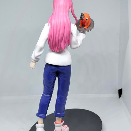 Makima figure Chainsaw Man 19cm like new with Pochita