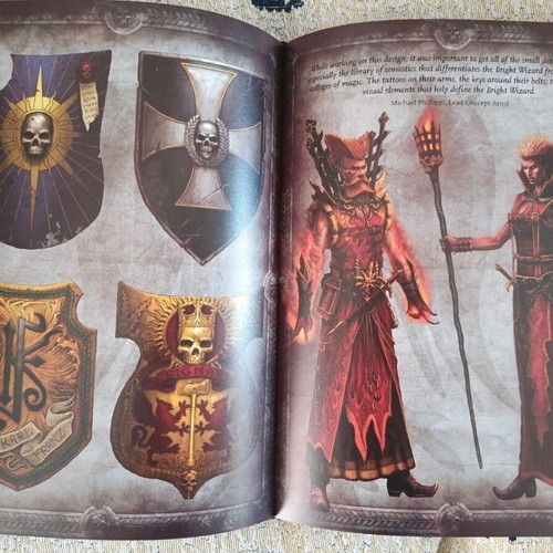 Warhammer Online Age of Reckoning Collector's Box with 2 Hardcover Artbooks