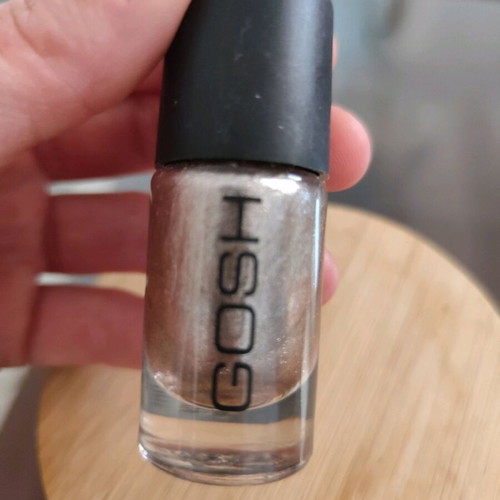 GOSH nail polish like new, pearl finish