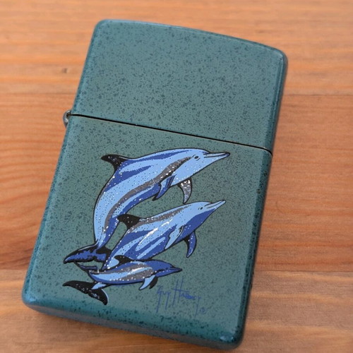 Zippo Guy Harvey 2002 lighter in very good condition