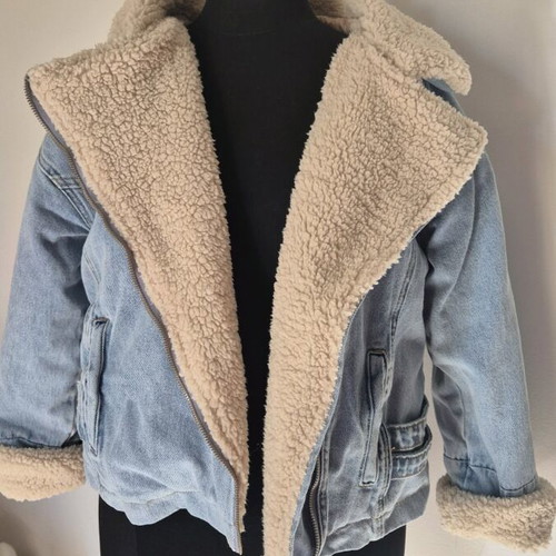 Denim jacket with fur used, blue, size M