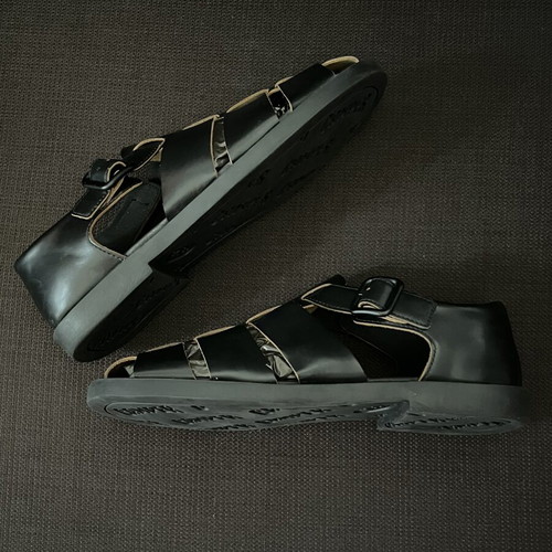 Camper Don leather sandals men's size 44 like new, black