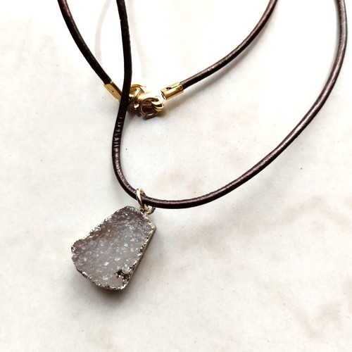 Drusy boho necklace with leather cord and natural stone charm, new