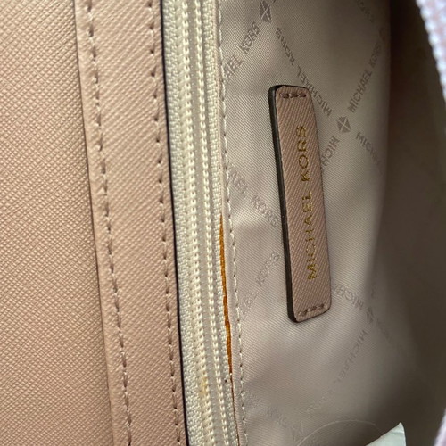 Michael Kors bag used, authentic, in excellent condition