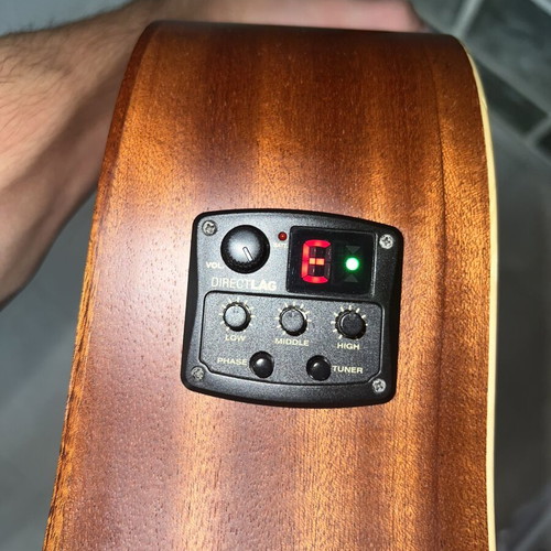Lag Tramontane TD70DCE Electroacoustic Guitar like new