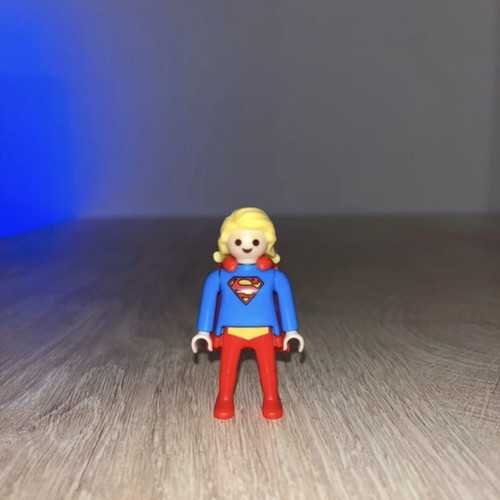 Kinder Surprise collectible Supergirl figure like new