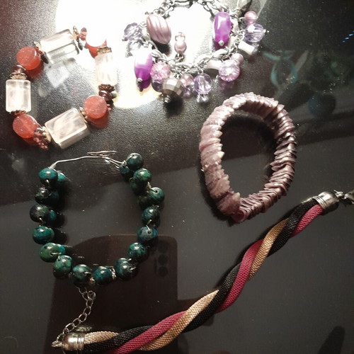 Fo Bizou Bracelets like new, set of 5