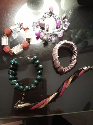 Fo Bizou Bracelets like new, set of 5