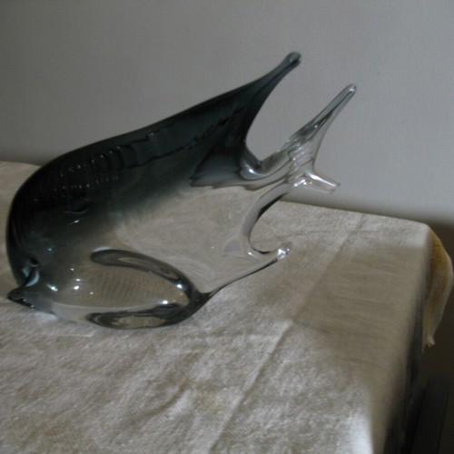 Glass decorative fish used with small tail chip