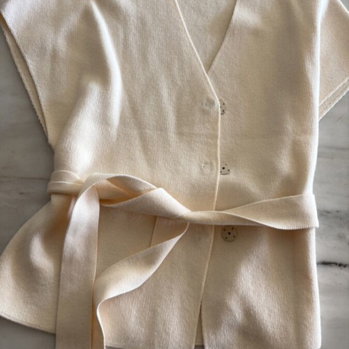 Zara cream wool cardigan with short sleeves and belt like new, size L