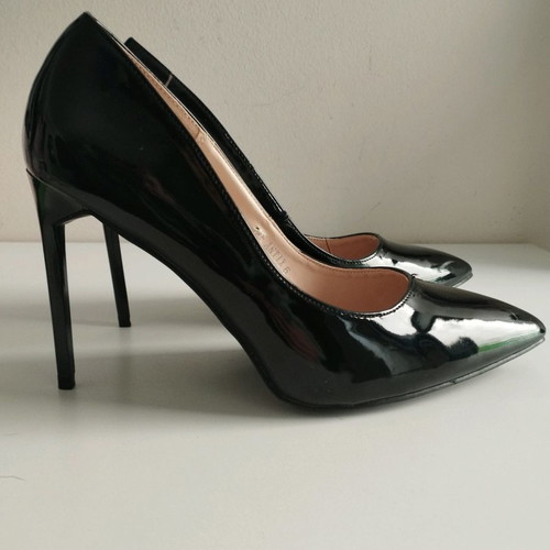 Raid stiletto pump new, black patent leather, size 39/39.5