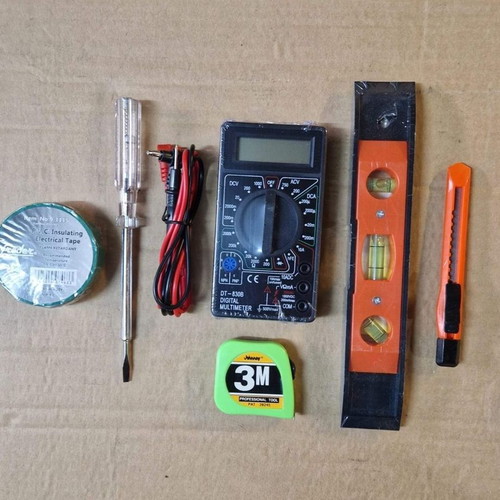 Digital multimeter DT830B and measuring and handling tools new