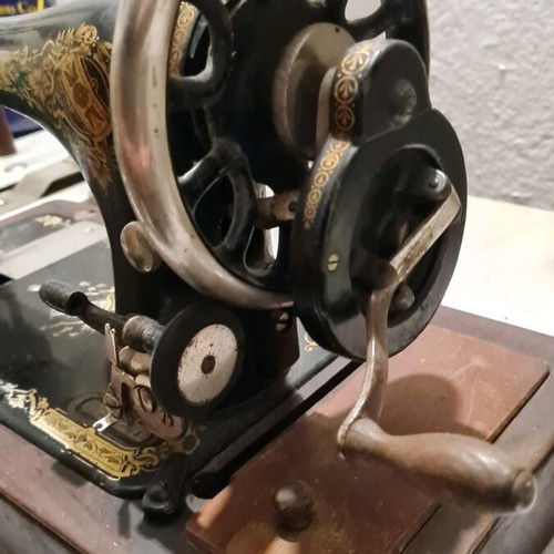 Singer sewing machine manual collectible used