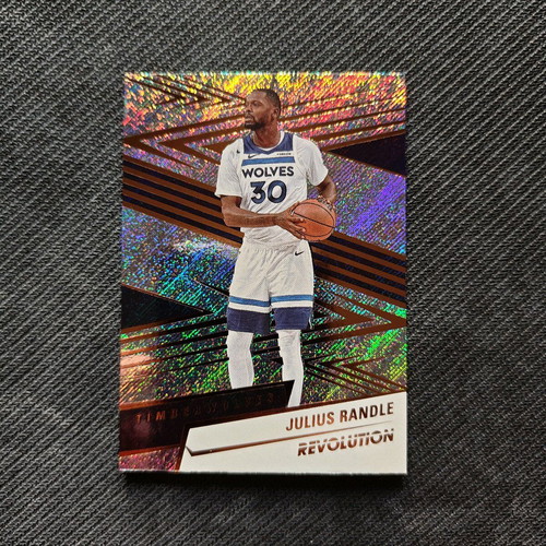 Base card Julius Randle Revolution NBA 24/25 new, authentic