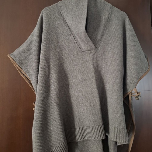 Massimo Dutti poncho size S wool cashmere blend like new, grey with brown details