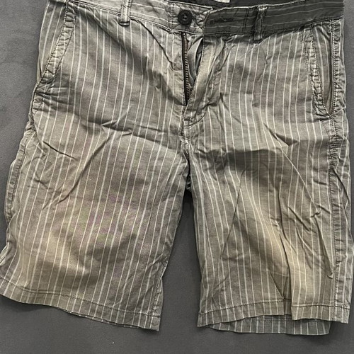 Dickies Men Shorts Like New, Size S, Gray