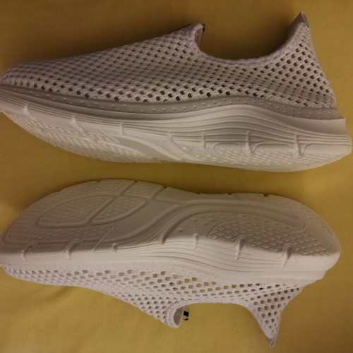 Athletic mesh shoes new, size 40, white