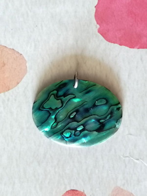 Abalone Shell Pendant Oval with Silver 925 Ring new, blue and green