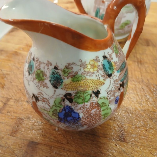 Vintage porcelain set from China, like new, 5 pieces