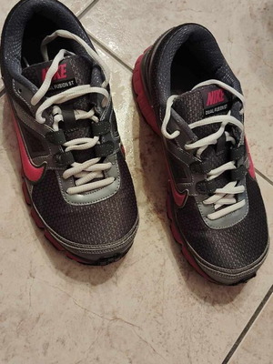 Nike athletic shoes grey pink size 37.5 like new
