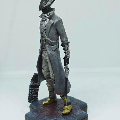 Bloodborne Totaku Collection Hunter action figure like new