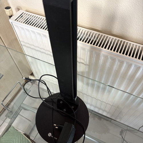 TaoTronics TT-DL19 desk lamp like new, 5 color modes, USB port