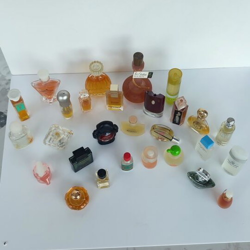 Vintage Miniature Perfume Collection used, 28 authentic bottles