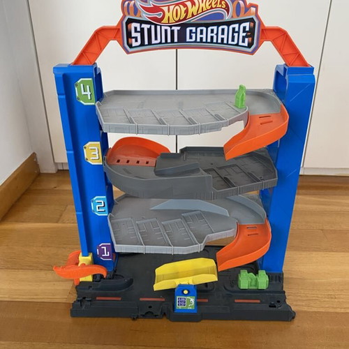 Hot Wheels tracks set like new, pack of 5