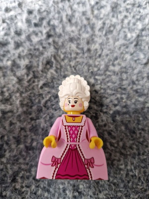 Lego Minifigure Series 24 Rococo Aristocrat used figure without dog