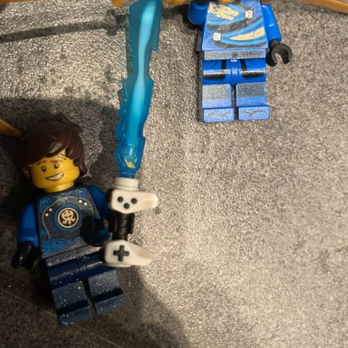 Lego Ninjago Jay like new, 3 figures with gold weapons