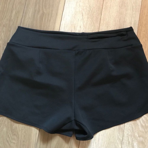 Adidas women's athletic shorts new, size M, black