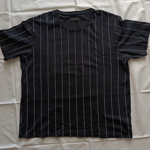 Zara Men Striped T-Shirt XL Like New Black and White