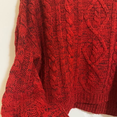 Bershka red cropped sweater like new, size M